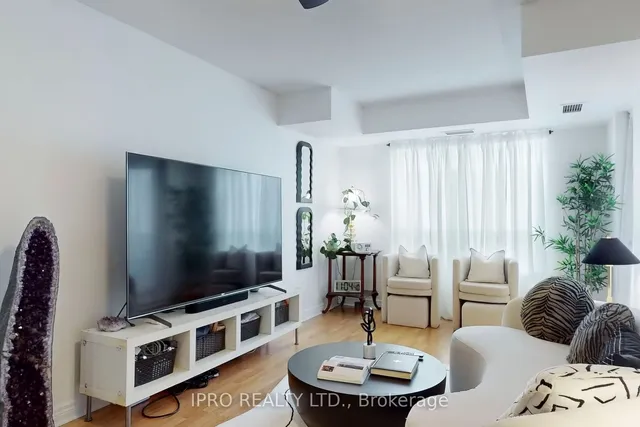 Additional image 6 of 225 Wellesley St Unit 701