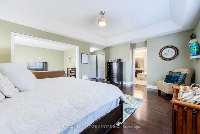Additional image 22 of 30 Deanston Crt