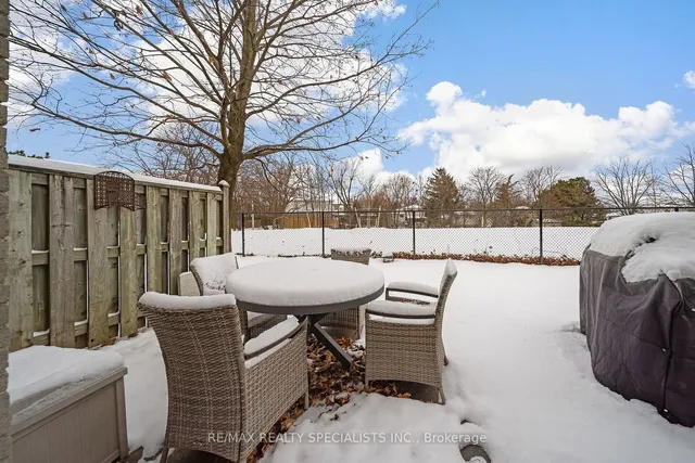 Additional image 37 of 3 Greenwich Circ