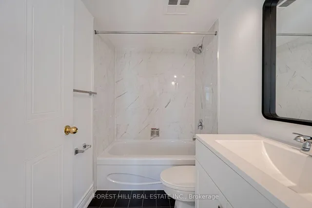 Additional image 11 of 2550 Lawrence Ave Unit 205