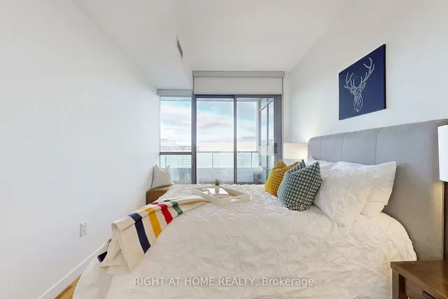 Additional image 10 of 281 Mutual St Unit 2708