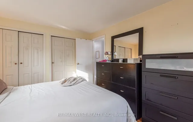 Additional image 20 of 66 McMurchy Ave