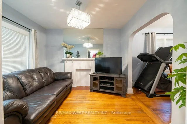 Additional image 13 of 3 Chambers Ave