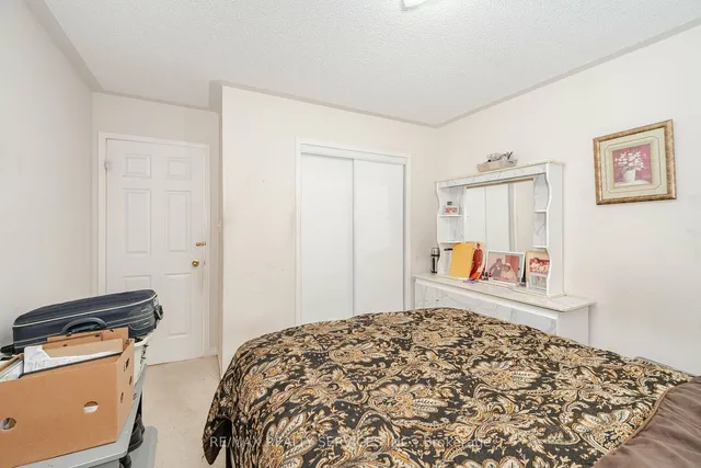 Additional image 21 of 77 Winners Circ