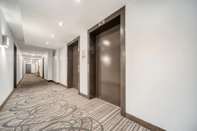 Additional image 25 of 225 Wellesley St Unit 1002