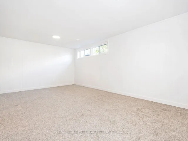 Additional image 33 of 33 Syracuse Cres