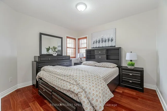 Additional image 18 of 7 Sorbonne Dr