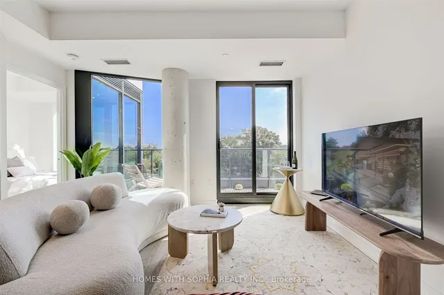 Additional image 7 of 250 Lawrence Ave Unit 607