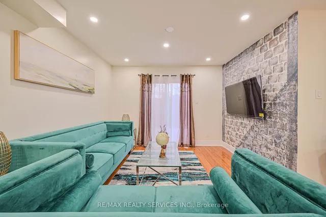 Additional image 15 of 80 Winners Circ