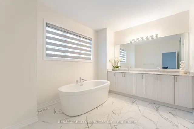 Additional image 22 of 43 Rainbrook Clse