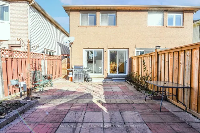 Additional image 38 of 48 Yellow Brick Rd