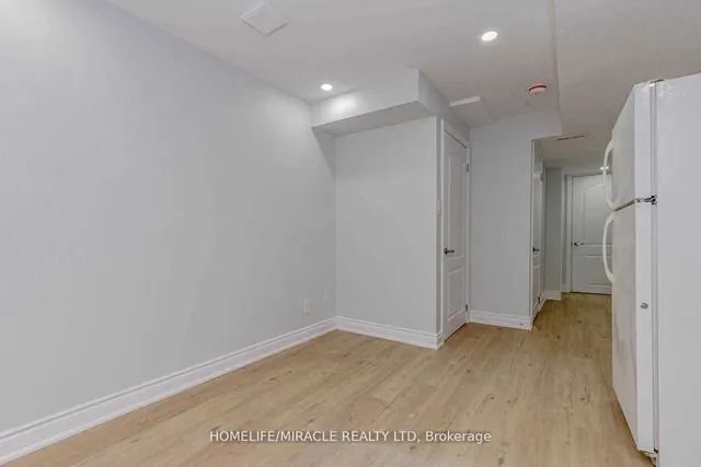 Additional image 34 of 44 Leatherhead Crt