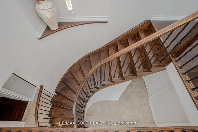 Additional image 20 of 71 Crocker Dr