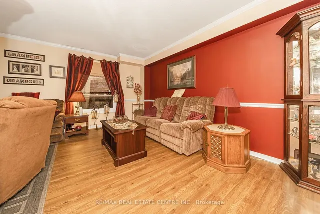 Additional image 32 of 66 Acadian Hts