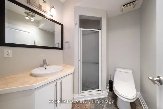 Additional image 9 of 473 Dupont St Unit 3