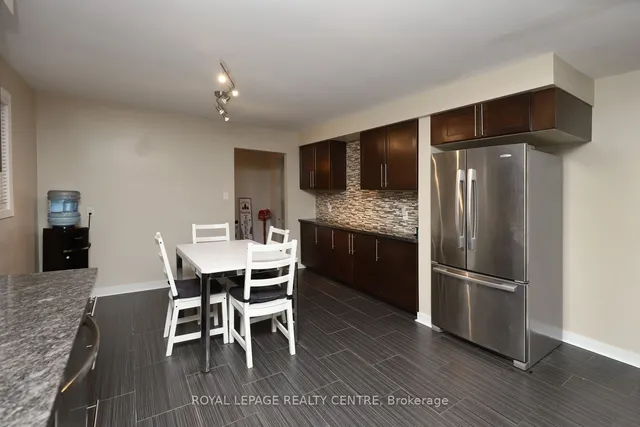 Additional image 13 of 18 Wright St