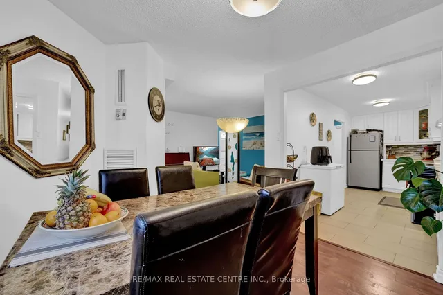 Additional image 20 of 4062 Lawrence Ave Unit 106