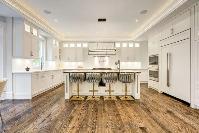 Additional image 18 of 179 Burndale Ave