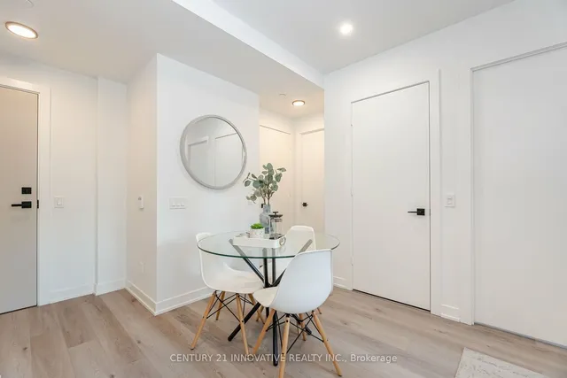 Additional image 10 of 327 King St Unit 601