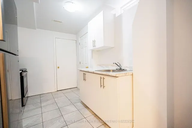 Additional image 27 of 51 Gower Cres