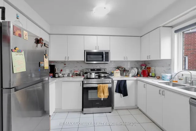 Additional image 17 of 19 Rednor Dr