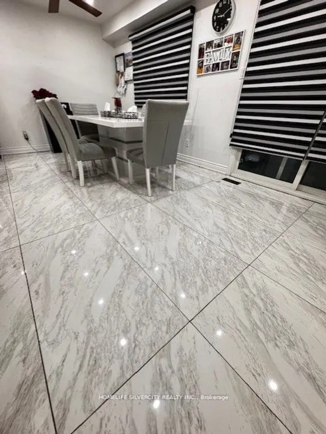 Additional image 6 of 32 Oaklea Blvd