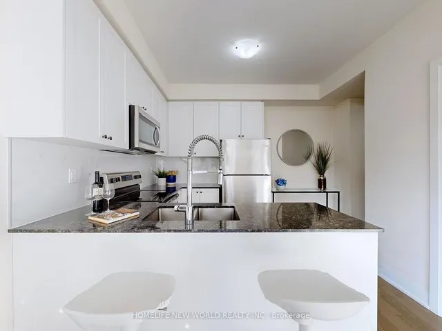 Additional image 10 of 717 Lawrence Ave Unit 39