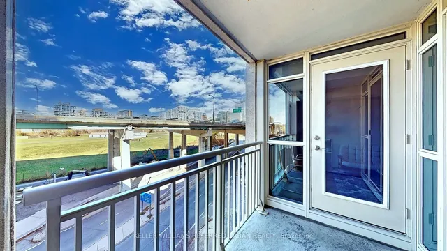 Additional image 12 of 35 Bastion St Unit 826