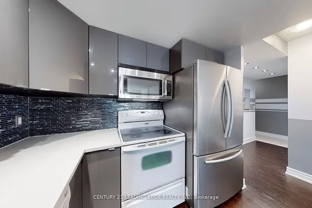 Additional image 11 of 8 Lee Centre Dr Unit 1013