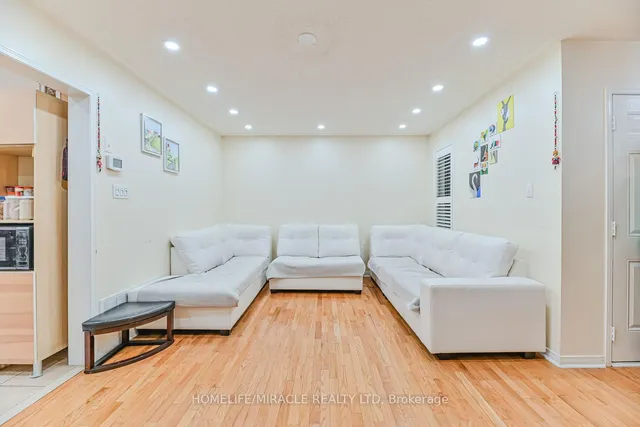 Additional image 7 of 169 Crystal Glen Cres