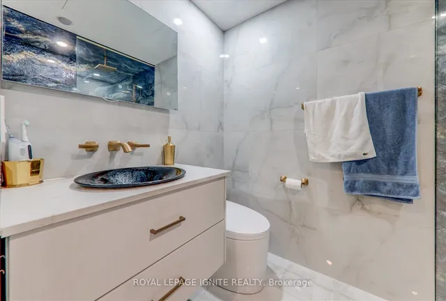 Additional image 23 of 14 York St Unit 4406