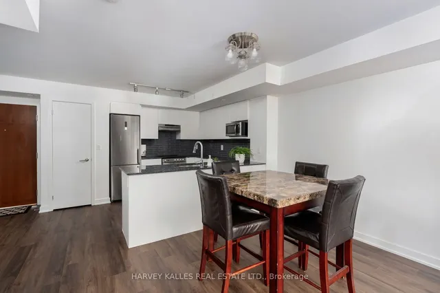 Additional image 11 of 106 Varna Dr Unit Th 10