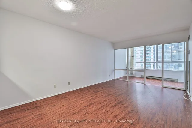 Additional image 7 of 44 Gerrard St Unit 811