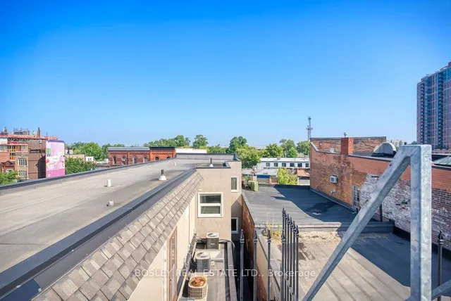 Additional image 12 of 2909 Dundas St