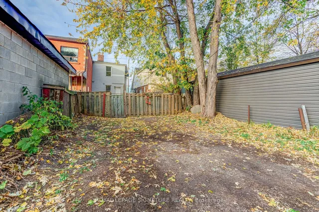 Additional image 30 of 533 Victoria Pk Ave