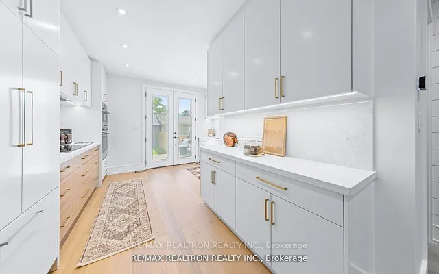 Additional image 5 of 225 Christie St