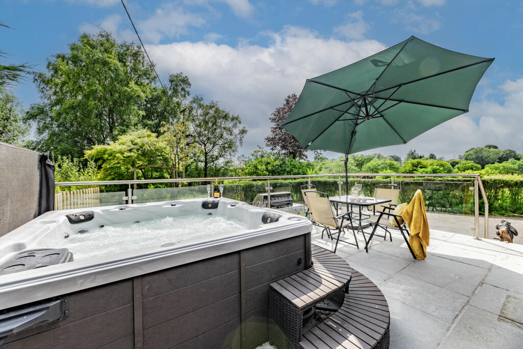 Additional image 10 of Cuckstool Lane, Fence, BB12