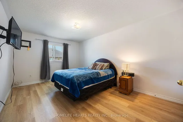 Additional image 26 of 29 Polar Bear Pl