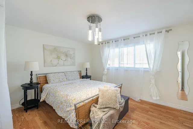 Additional image 17 of 164 Avondale Blvd