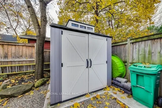 Additional image 32 of 45 West St