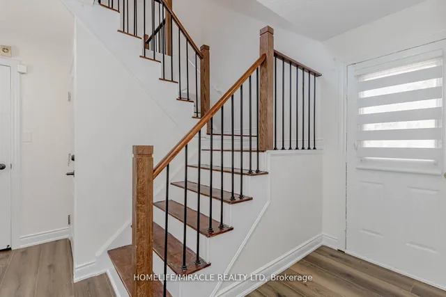 Additional image 16 of 44 Leatherhead Crt