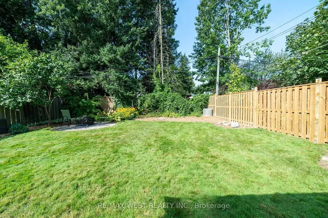 Additional image 25 of 10 Rowallan Dr