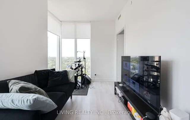 Additional image 18 of 33 Helendale Ave Unit 1512