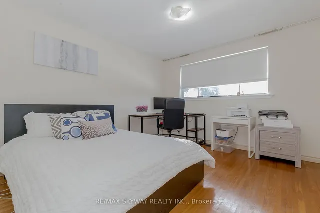 Additional image 18 of 115 Aloma Cres