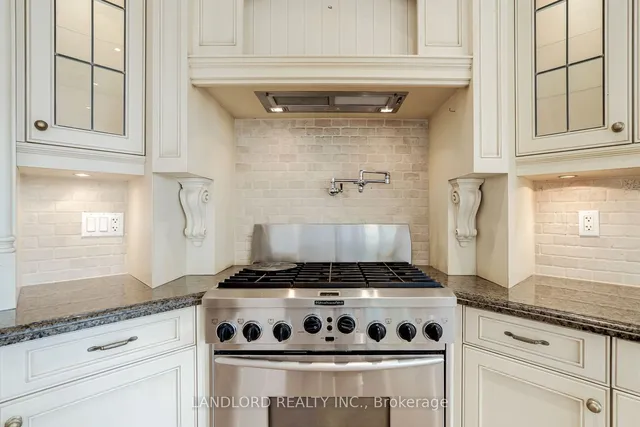 Additional image 8 of 425 Cranbrooke Ave