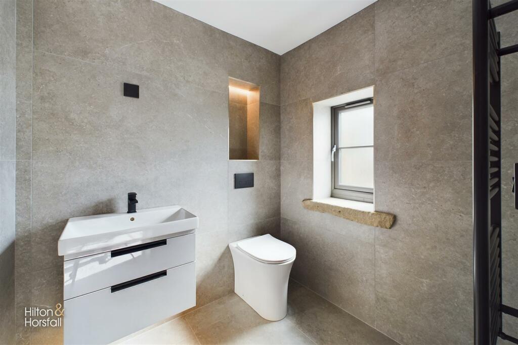 Additional image 20 of Rycroft Dairy, Wheatley Lane Road, Fence