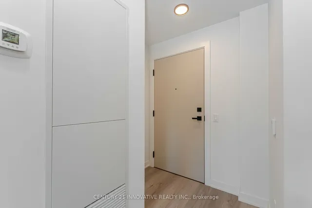 Additional image 7 of 327 King St Unit 601