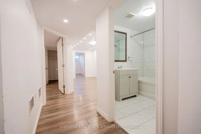 Additional image 29 of 51 Gower Cres