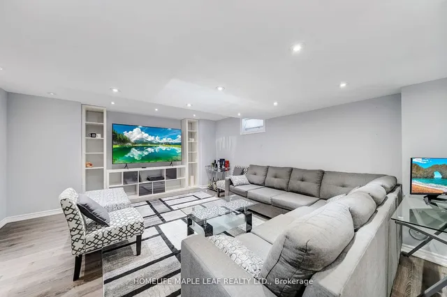 Additional image 28 of 39 Snapdragon Sq