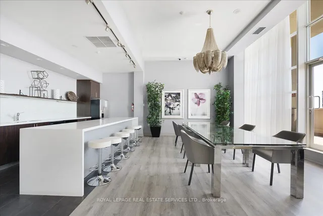 Additional image 15 of 628 Fleet St Unit 327